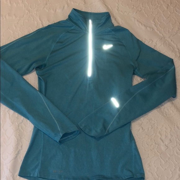 Nike quarter zip jacket - Picture 2 of 2